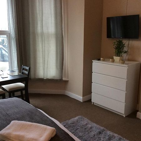The Crescent Apartments Bridlington Room photo