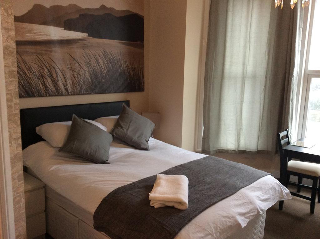 The Crescent Apartments Bridlington Room photo